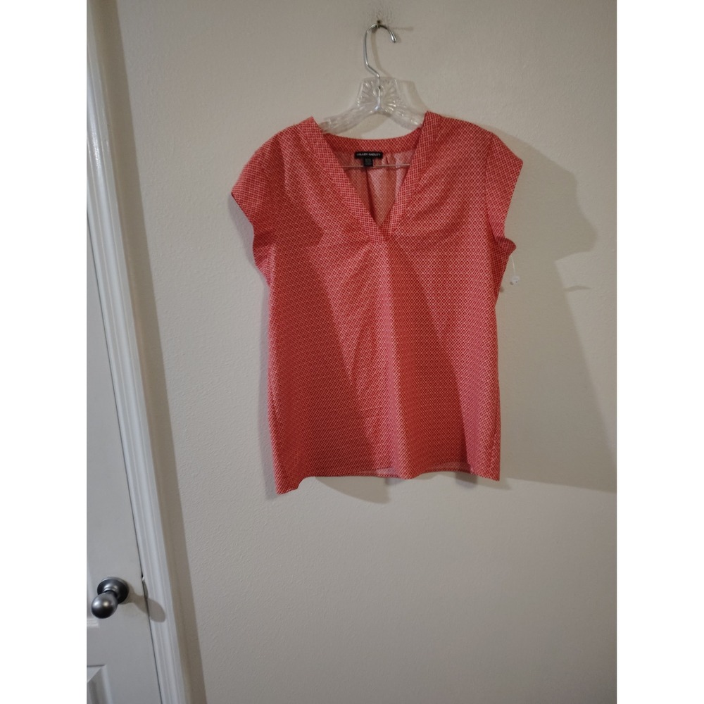 Hilary Radley Womens Red White Geometric Heart Print V-Neck Cap Sleeve Blouse M